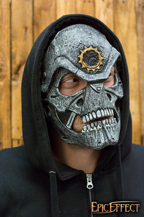 Metal Skull Trophy Mask - One-Size Product image