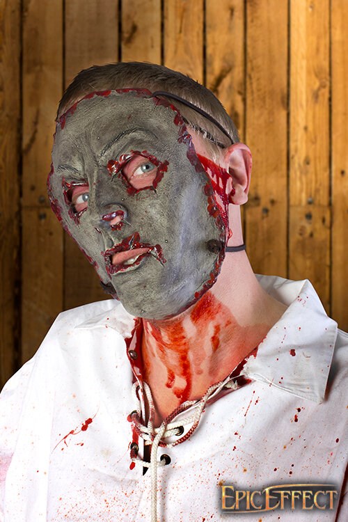 Dark Elf Trophy Mask Product image